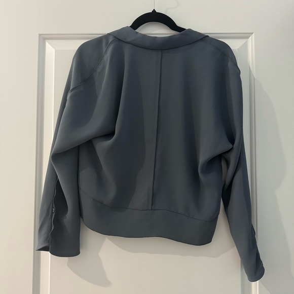 NWOT - Aritzia Babaton Martin Blouse in Dark Slate - Picture 5 of 10